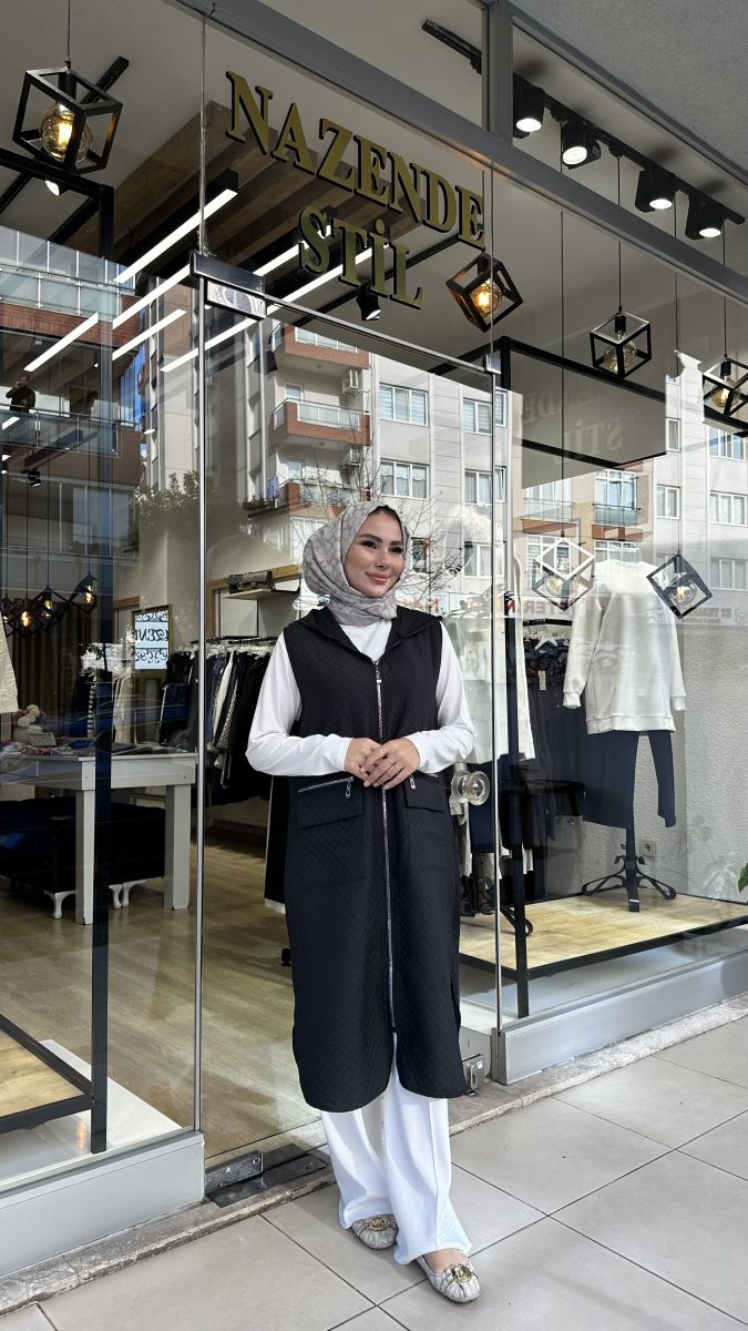 MEVSİMLİK KAPİTONE YELEK