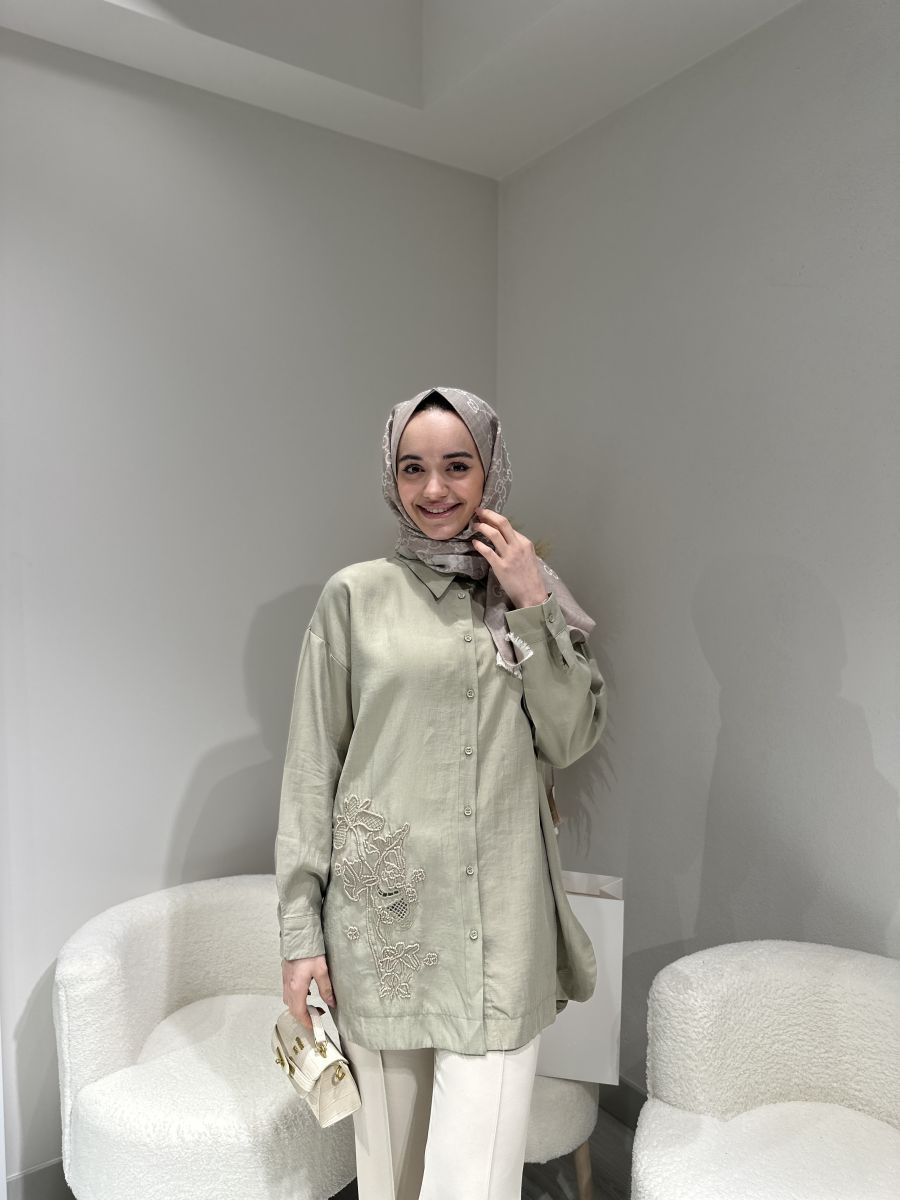 TENSEL YAN DETAY İŞLEMELİ GÖMLEK - Görsel