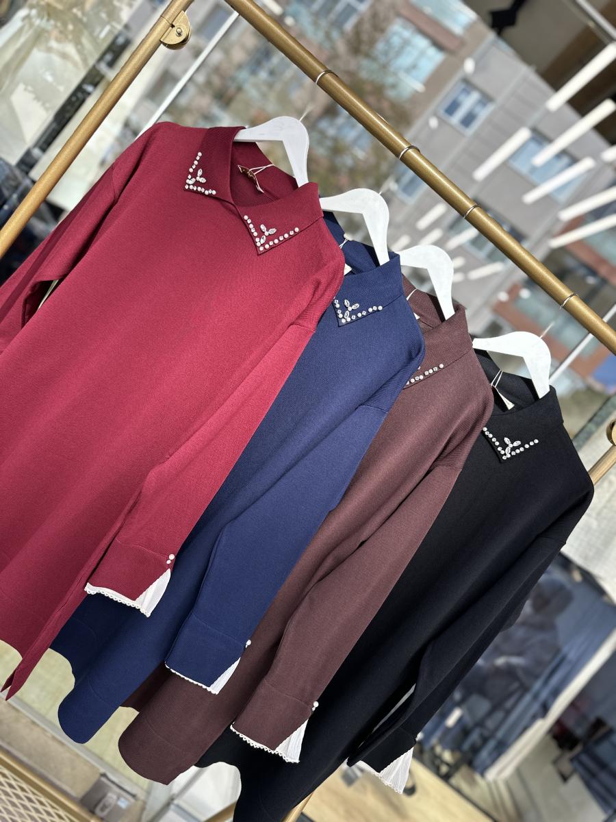 Taşlı Dantel Detaylı Triko Tunik